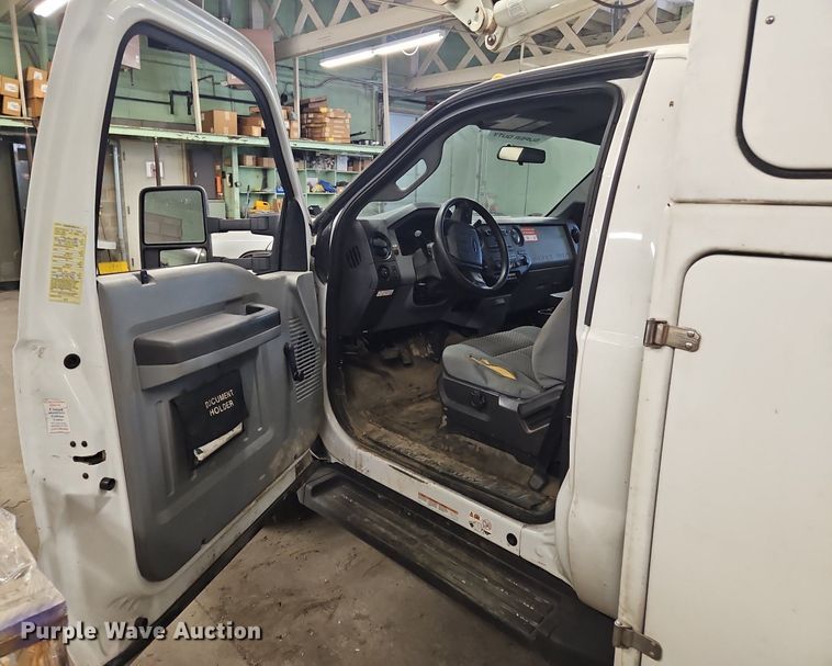 image for item OK9878 2015 Ford F450 Super Duty bucket truck