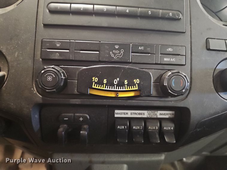 image for item OK9878 2015 Ford F450 Super Duty bucket truck