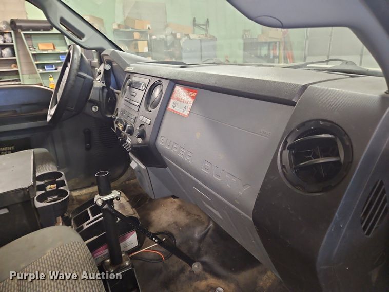 image for item OK9878 2015 Ford F450 Super Duty bucket truck