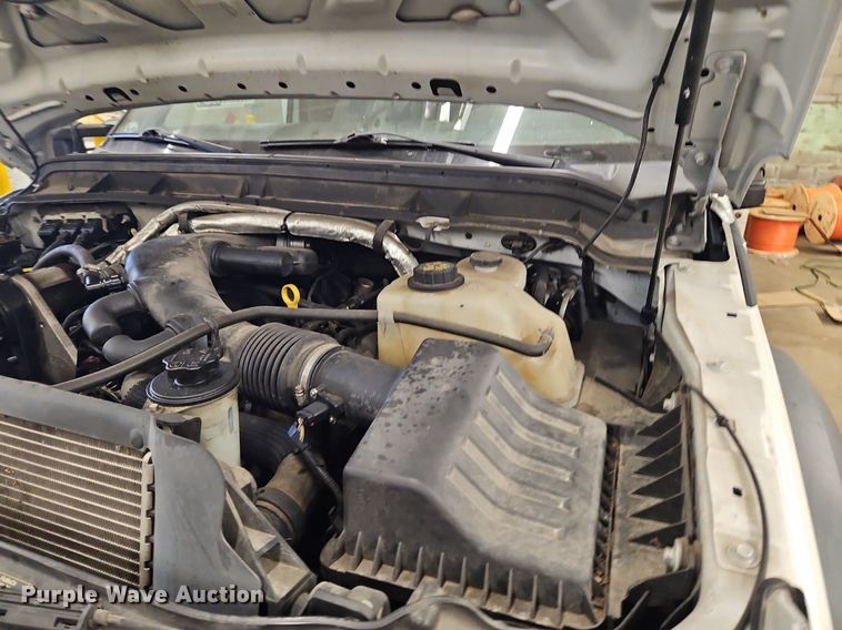 image for item OK9878 2015 Ford F450 Super Duty bucket truck