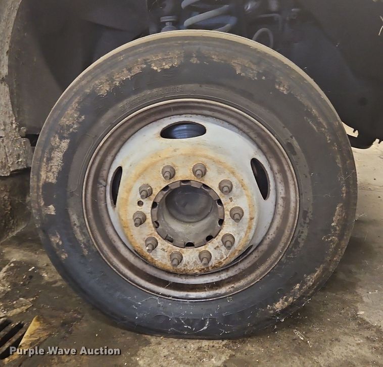 image for item OK9878 2015 Ford F450 Super Duty bucket truck