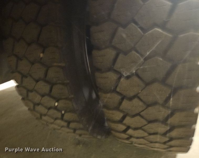 image for item OK9878 2015 Ford F450 Super Duty bucket truck