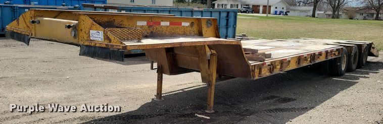 image for item DG0596 1979 Hyster C35T3 drop deck equipment trailer