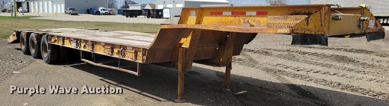 image for item DG0596 1979 Hyster C35T3 drop deck equipment trailer