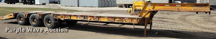 image for item DG0596 1979 Hyster C35T3 drop deck equipment trailer