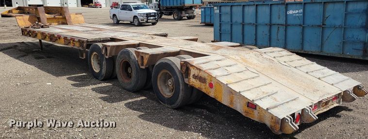 image for item DG0596 1979 Hyster C35T3 drop deck equipment trailer