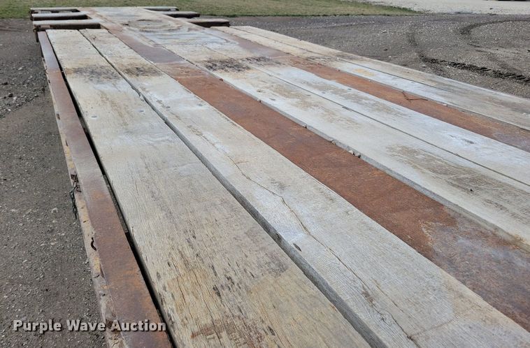 image for item DG0596 1979 Hyster C35T3 drop deck equipment trailer