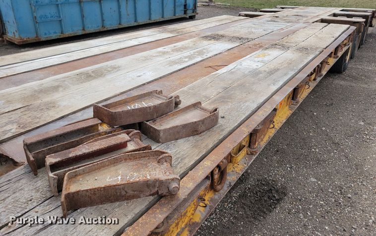 image for item DG0596 1979 Hyster C35T3 drop deck equipment trailer