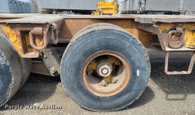 image for item DG0596 1979 Hyster C35T3 drop deck equipment trailer