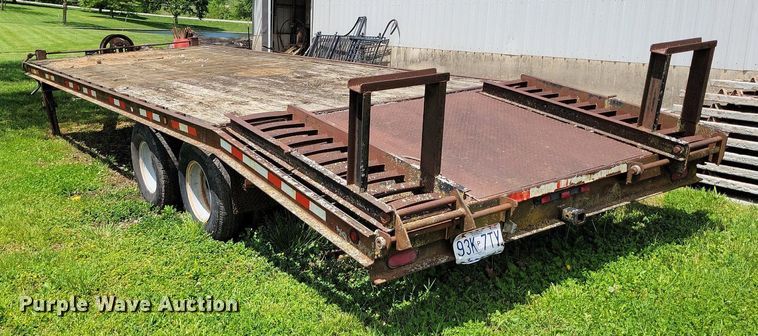 image for item DI3052 1999 Mustang equipment trailer