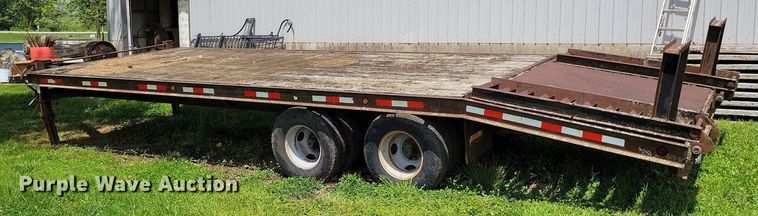 image for item DI3052 1999 Mustang equipment trailer