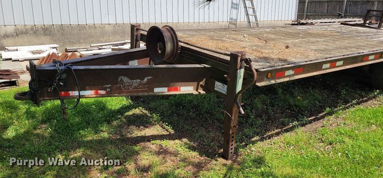 image for item DI3052 1999 Mustang equipment trailer