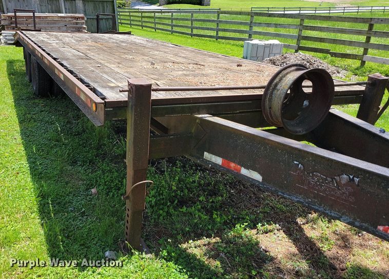 image for item DI3052 1999 Mustang equipment trailer