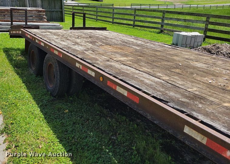 image for item DI3052 1999 Mustang equipment trailer