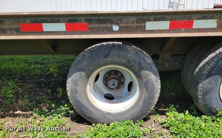 image for item DI3052 1999 Mustang equipment trailer