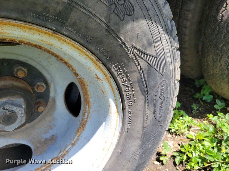 image for item DI3052 1999 Mustang equipment trailer