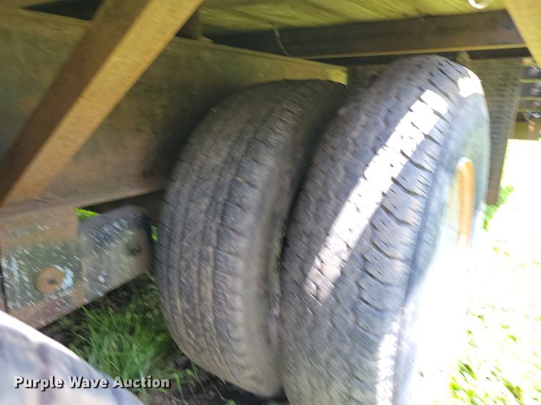 image for item DI3052 1999 Mustang equipment trailer