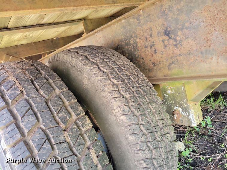 image for item DI3052 1999 Mustang equipment trailer