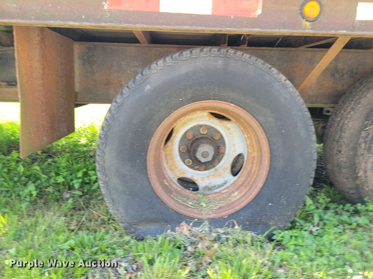 image for item DI3052 1999 Mustang equipment trailer