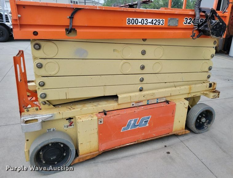 image for item DI3068 2014 JLG 3248RS scissor lift