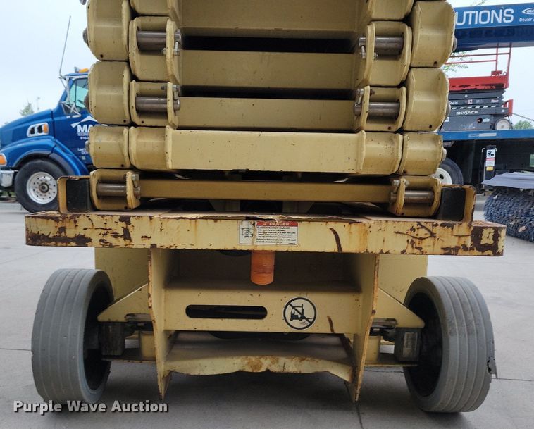 image for item DI3068 2014 JLG 3248RS scissor lift