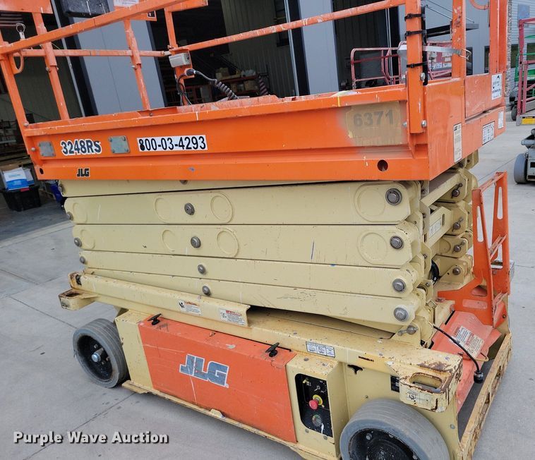 image for item DI3068 2014 JLG 3248RS scissor lift