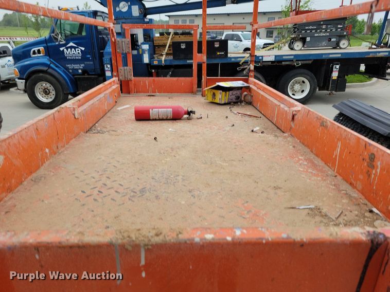 image for item DI3068 2014 JLG 3248RS scissor lift