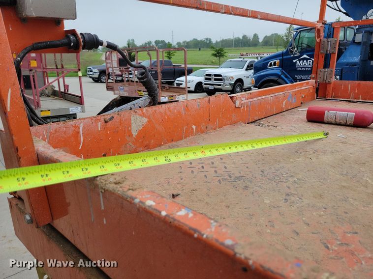 image for item DI3068 2014 JLG 3248RS scissor lift