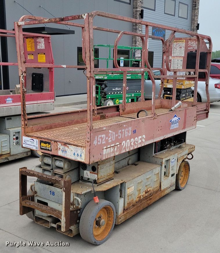 image for item DI3069 MEC 2033ES scissor lift