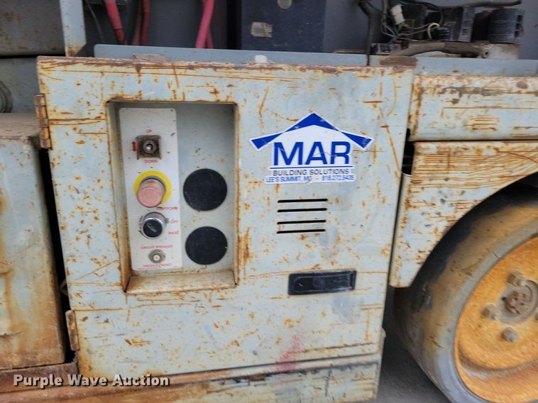 image for item DI3069 MEC 2033ES scissor lift