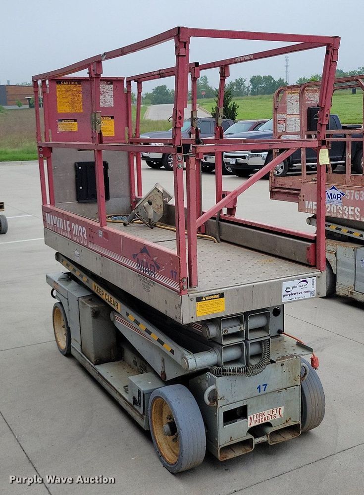 image for item DI3070 MEC 2033 scissor lift