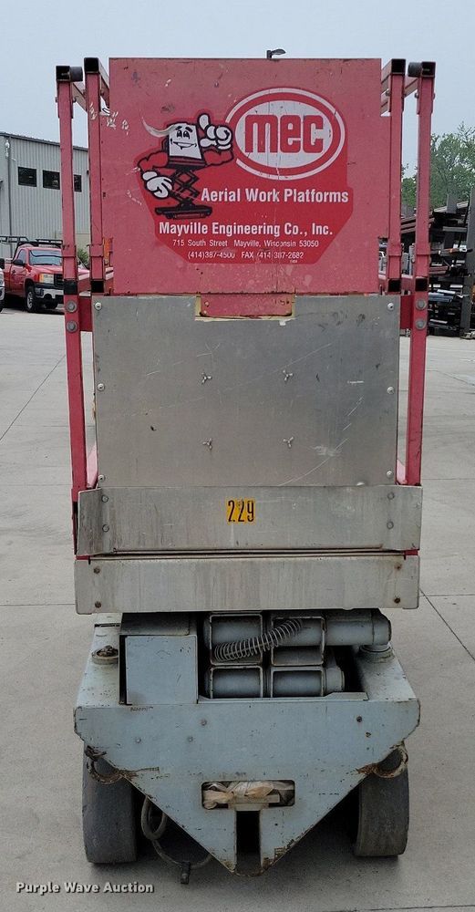 image for item DI3070 MEC 2033 scissor lift