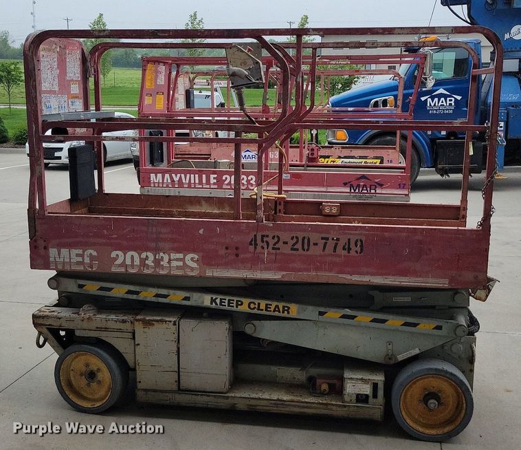 image for item DI3071 MEC 2033ES scissor lift