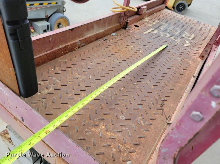 image for item DI3071 MEC 2033ES scissor lift