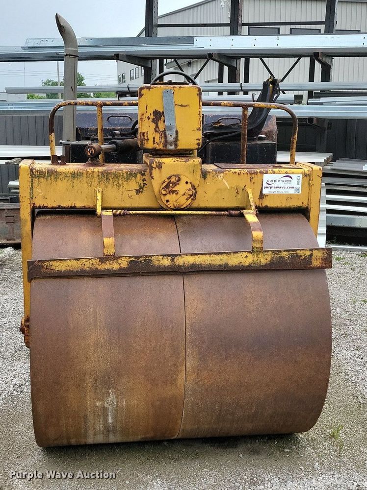 image for item DI3078 Ferguson 8-12ATON double drum roller