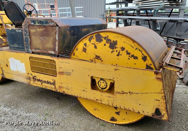 image for item DI3078 Ferguson 8-12ATON double drum roller