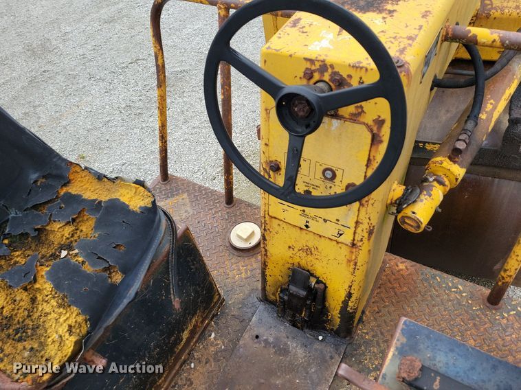 image for item DI3078 Ferguson 8-12ATON double drum roller