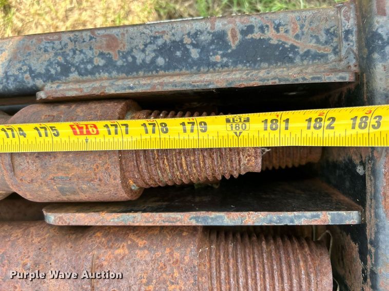 image for item DI7864 Approximately 37 directional drill stems 
