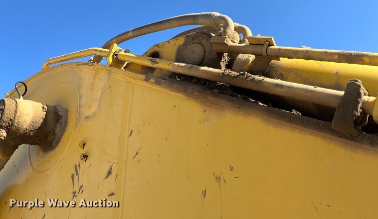 image for item DJ6239 2006 Komastu PC600LC-8 long reach excavator