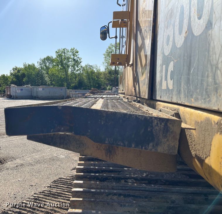 image for item DJ6239 2006 Komastu PC600LC-8 long reach excavator