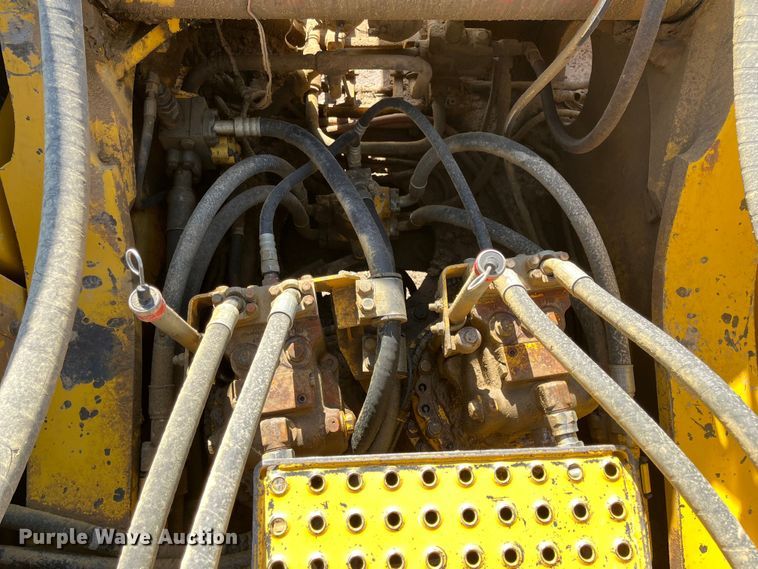 image for item DJ6239 2006 Komastu PC600LC-8 long reach excavator