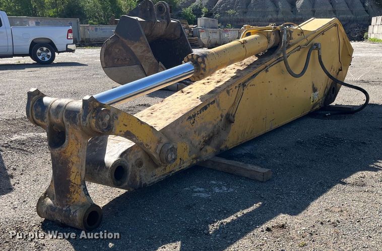 image for item DJ6239 2006 Komastu PC600LC-8 long reach excavator