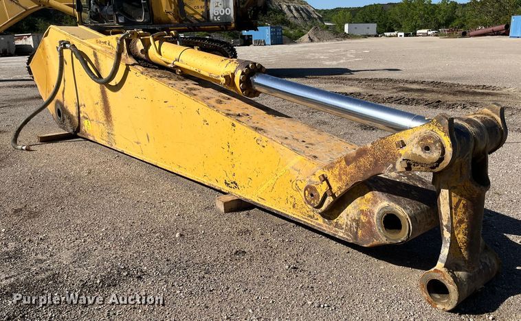 image for item DJ6239 2006 Komastu PC600LC-8 long reach excavator
