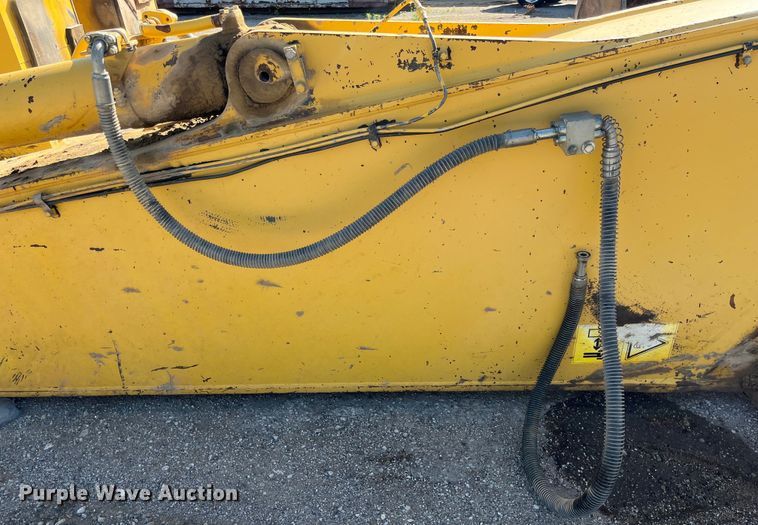 image for item DJ6239 2006 Komastu PC600LC-8 long reach excavator