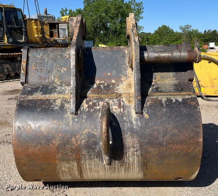 image for item DJ6239 2006 Komastu PC600LC-8 long reach excavator