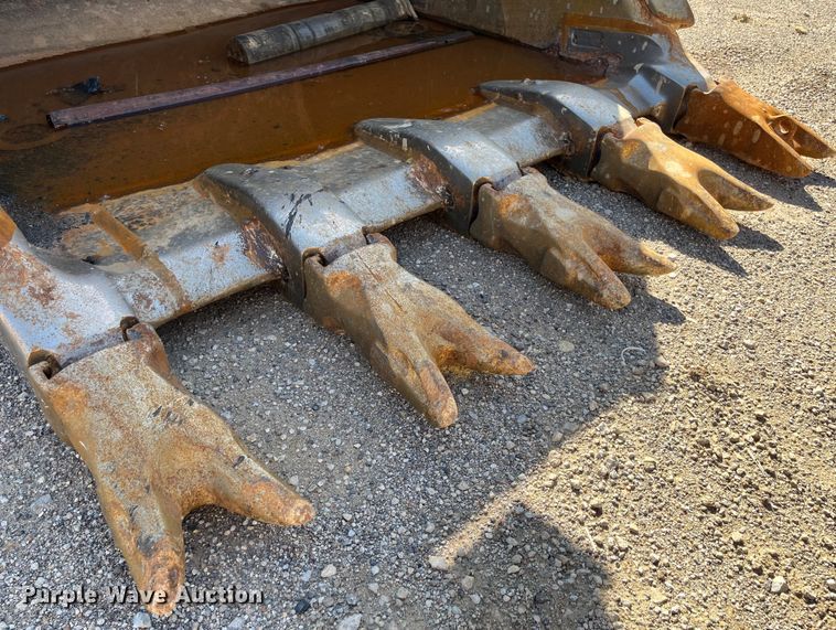 image for item DJ6239 2006 Komastu PC600LC-8 long reach excavator