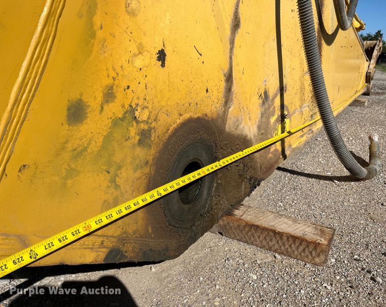 image for item DJ6239 2006 Komastu PC600LC-8 long reach excavator