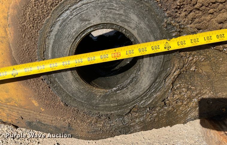 image for item DJ6239 2006 Komastu PC600LC-8 long reach excavator