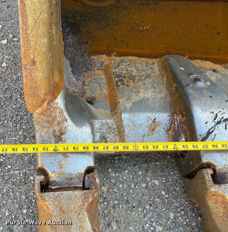 image for item DJ6239 2006 Komastu PC600LC-8 long reach excavator