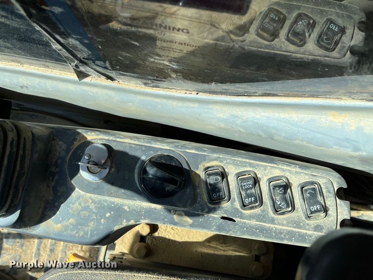 image for item DJ6239 2006 Komastu PC600LC-8 long reach excavator